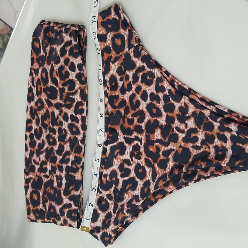 Bikini - Picture 5 of 7